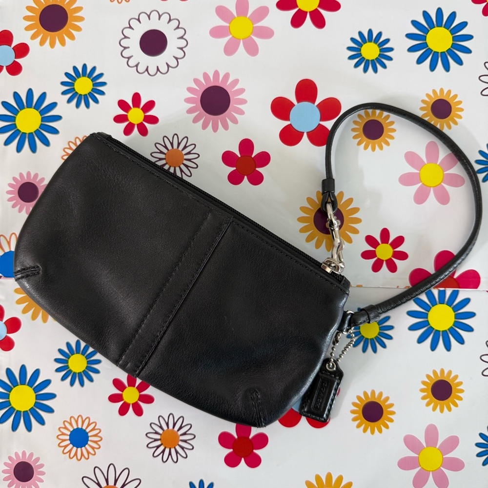 Coach Soho Black Leather Wristlet Wallet - Picture 3 of 8